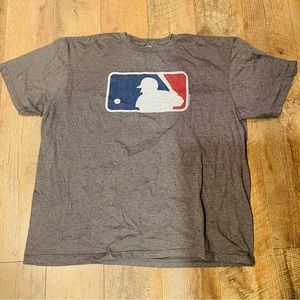 MLB LOGO BATTER TEAM MLB MENS 2XL  GREY